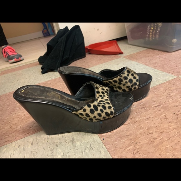 Black Cheetah wedge heel - Picture 1 of 2